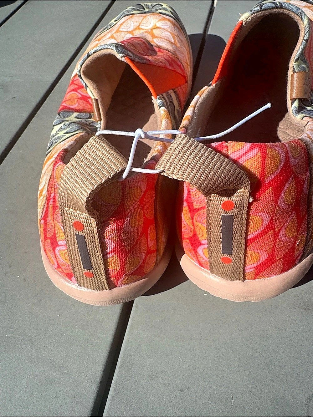 U In Geometric Slip-On Sneakers Orange Pink Us 10 Like New — image 6 of 6